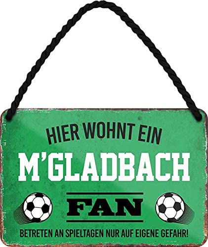 Blechschild »HIER WOHNT EIN Wolfsburg Fan« – Deko Für Verein, Club & Fan-Geschenk