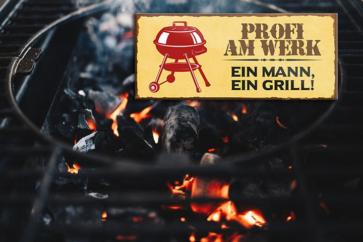 Profi am Werk – Ein Mann, ein Grill!
Kühler Magnet mit lustiger Aufschrift und Grill-Motiv, ideal als Dekor oder Geschenkidee für Grillfreunde.