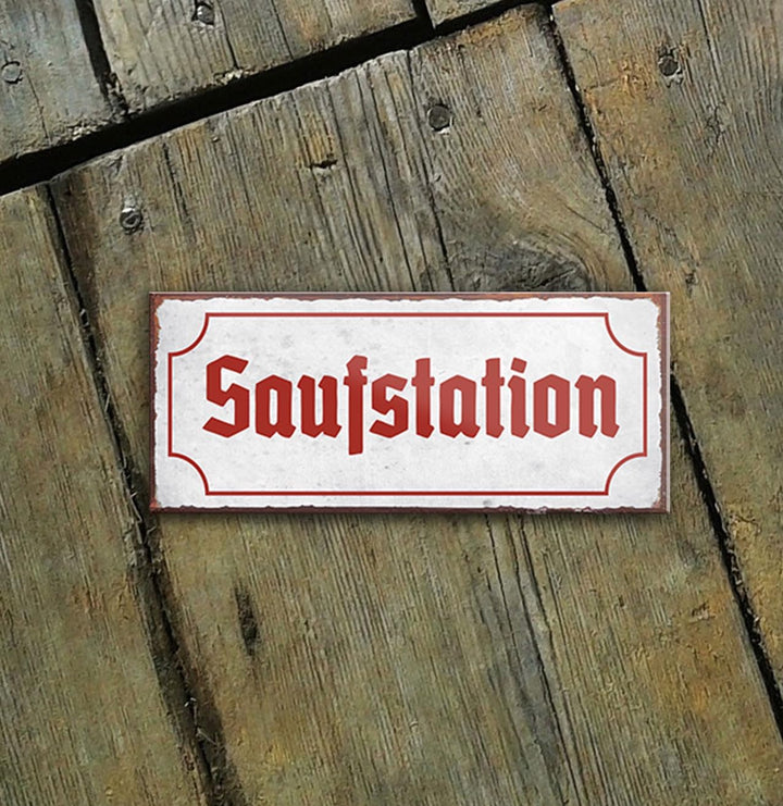 schilderkreis24 – Magnet Lustiger Bier Spruch “Saufstation“ Deko Geschenkidee Mann Frau 9,3x4cm