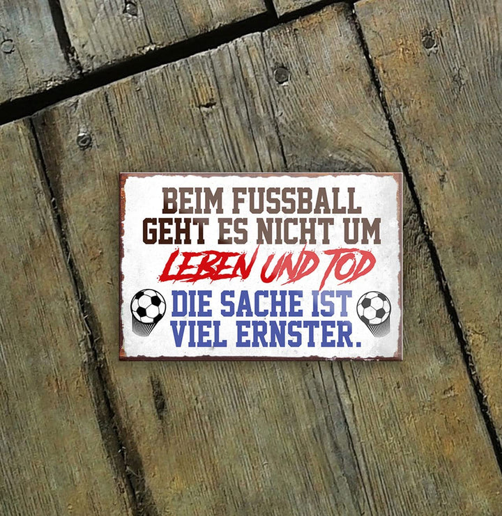 Leben-und-Tod-Magnet9x6cm-Fussball-holz