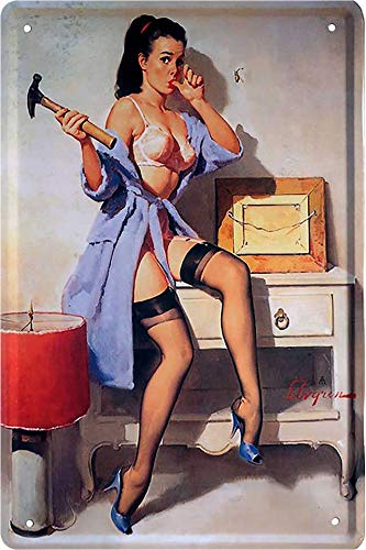 pinup_hammer_in_der_hand